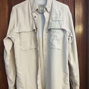 L.L. Bean men shirt small hunting/fishing button up vented tan